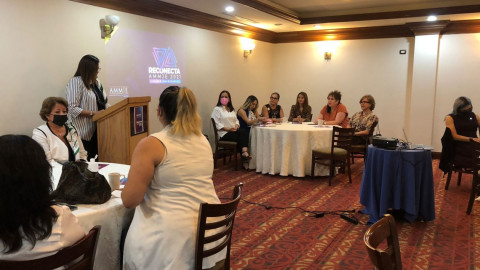 Empresarias invitan a cumbre para impulsar digitalización de negocios