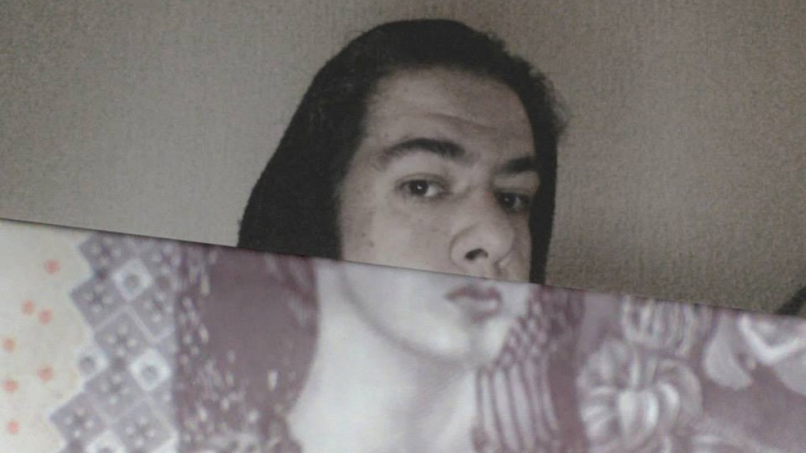 Antonio, el hombre de la máscara de billetes