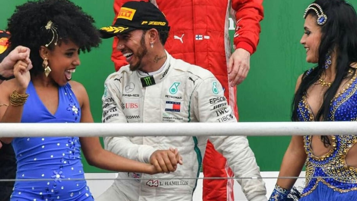 Lewis Hamilton se lleva el GP de Brasil, Checo Pérez termina en décima posición