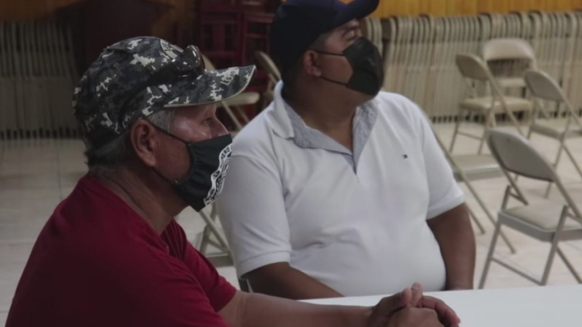 Asesoran a trabajadores de la construcción para legitimar sus contratos temporales