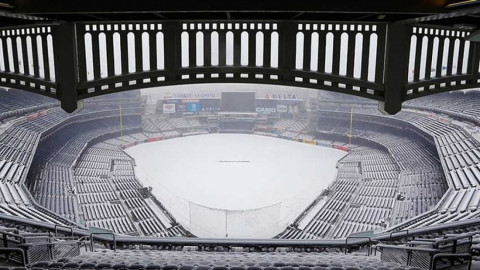Intensa nevada cancela juego de apertura de los Yankees
