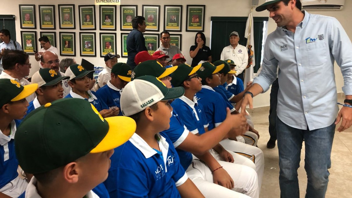 Despiden a peloteros de la Matamoros A.C.