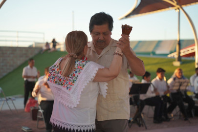 Invita Dirección de Turismo a disfrutar viernes de "Danzón y Fiesta" 