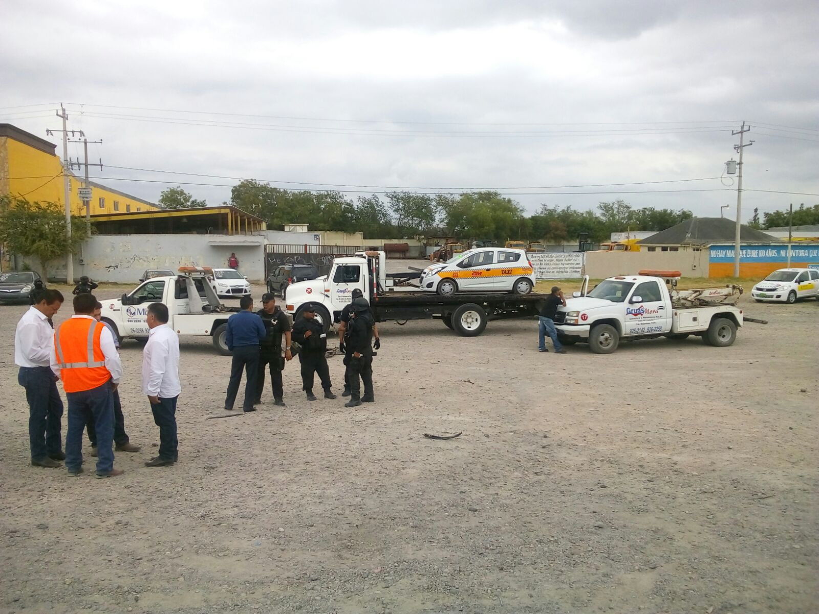 Estado y municipio realizan operativo contra taxis ilegales   