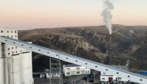 Derrumbe de mina deja al menos 21 muertos