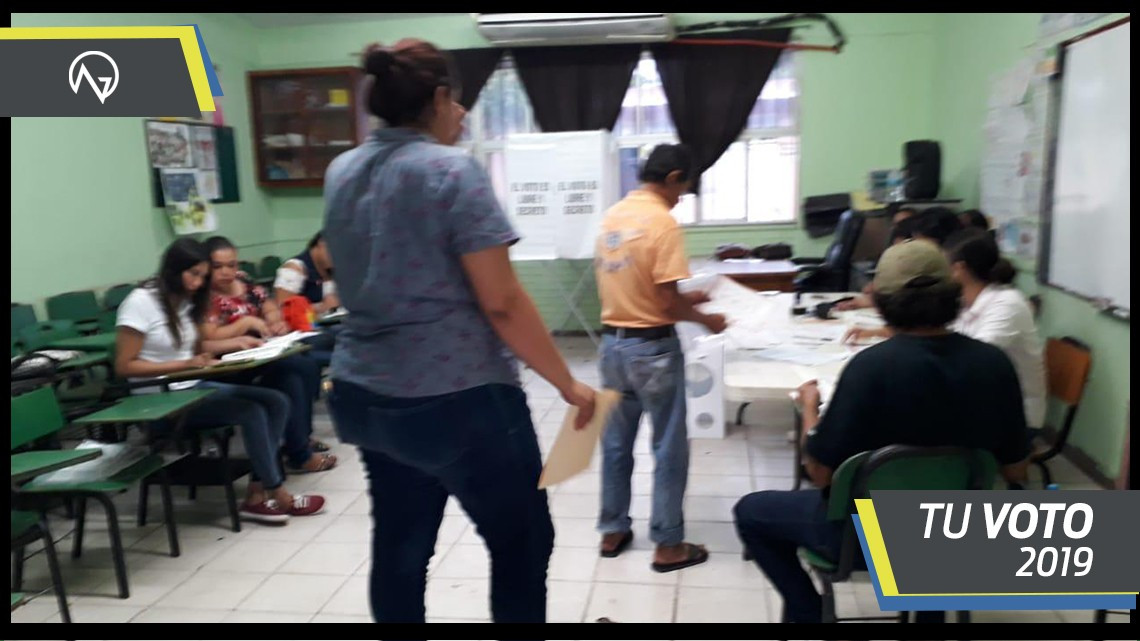 Con retraso en apertura de casillas inicia proceso electoral