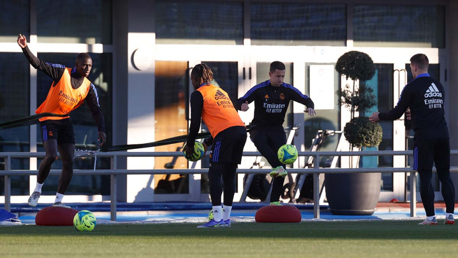 Se registra brote de COVID-19 en el Real Madrid 