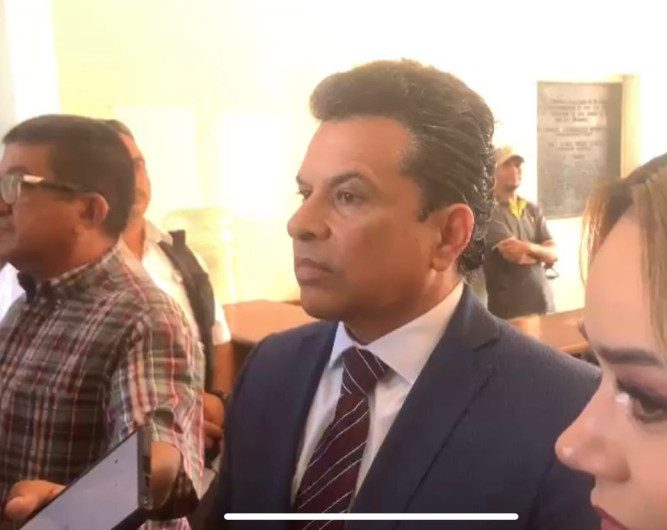 Anuncia Lalo Gattás que no habrá cambios en su gabinete