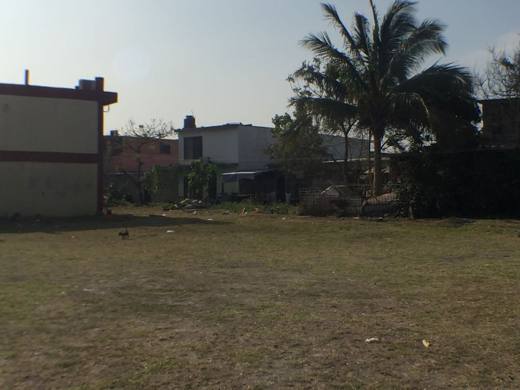 Delimitan periferia de escuela secundaria para evitar invasión