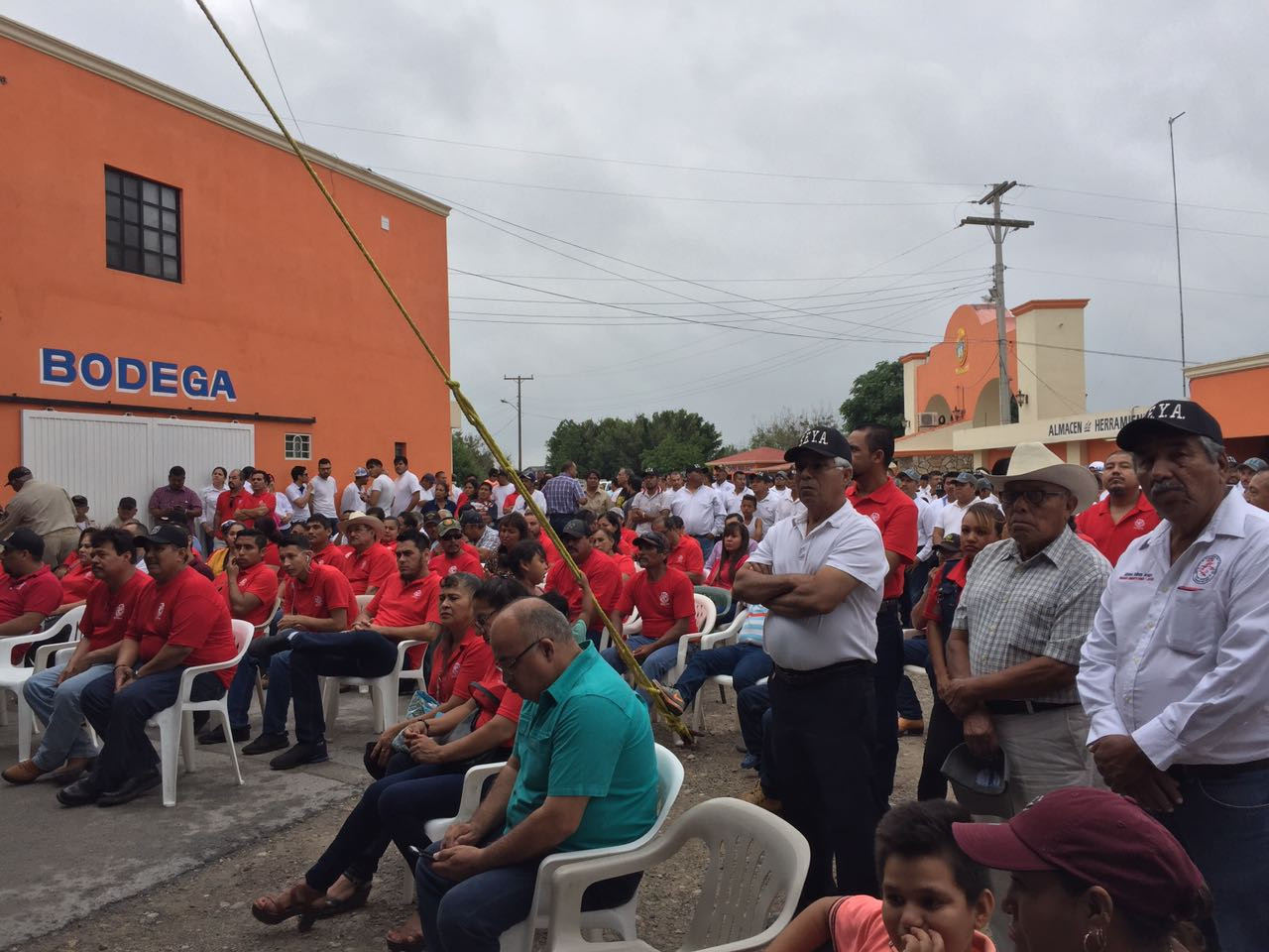 Conmemoran obreros Día del Trabajo