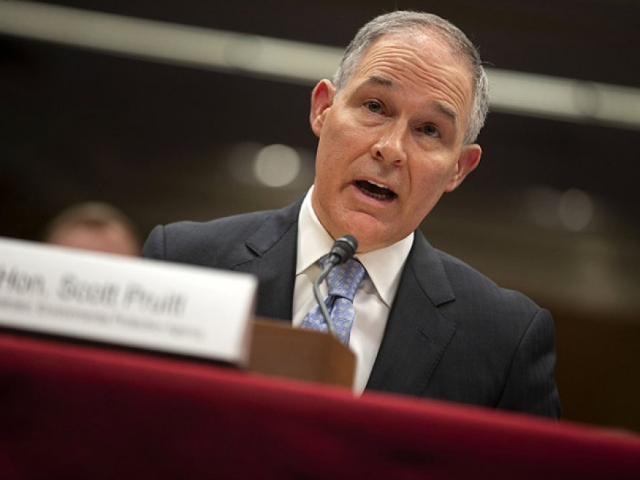 Scott Pruitt renuncia a jefatura de agencia ambiental de EU