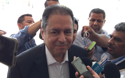 Ante suspensión de clases por falta de agua; se dotará de tinacos a escuelas