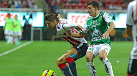 Chivas y León empatan sin goles en Chicago