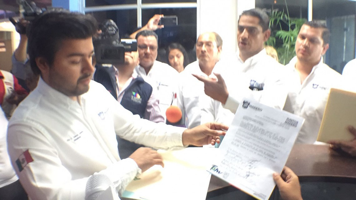 Regidores dan ultimátum a alcalde para convocar a sesión de cabildo