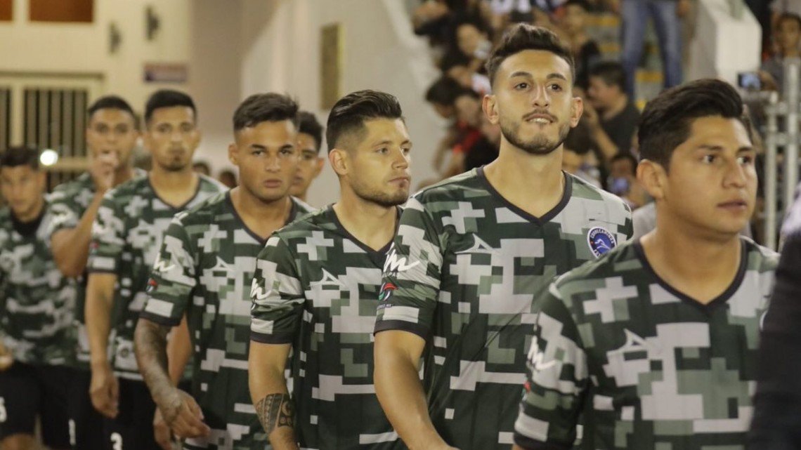 Conmemora FGCDV Día del ejército al medio tiempo del "Correcaminos vs Rayados"
