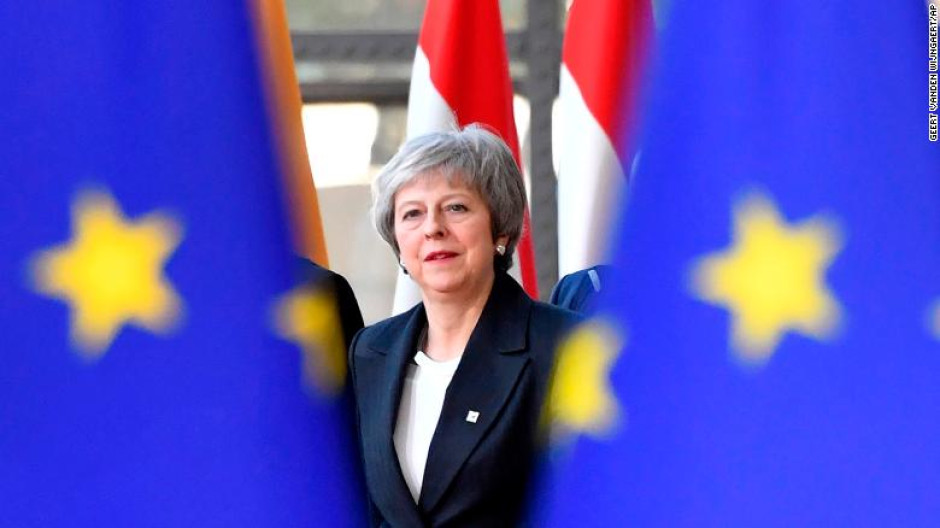 Parlamento británico votará acuerdo de Brexit hasta enero: May