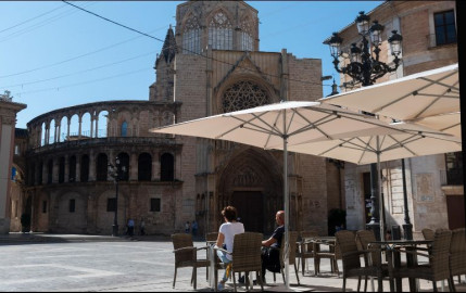 Turistas extranjeros podrán entrar en España a partir de julio