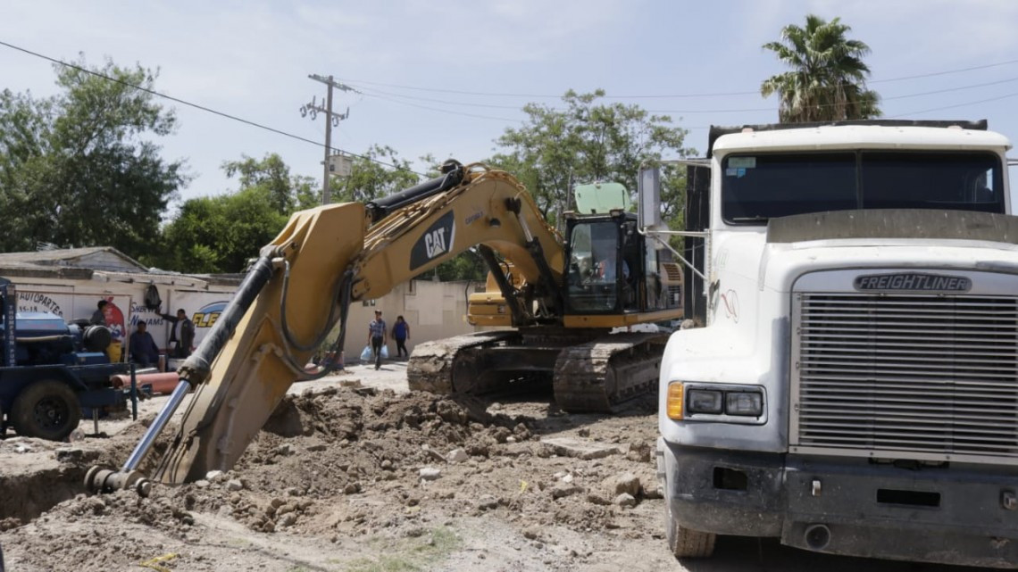 Rehabilita Municipio colectores en Rodolfo Garza Cantú y Álvaro Obregón 