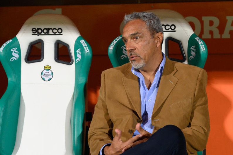 Fallece Martín Pérez, DT de Santos Femenil