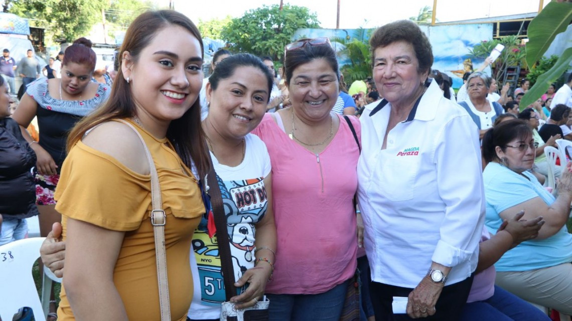 Auténtico respaldo de la gente recibe Magdalena Peraza 