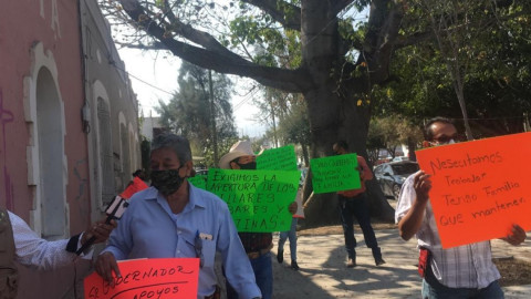 Dueños de bares, cantinas y billares piden abrir después de 10 meses de cierre 