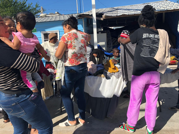 Rumores de guerra no persuaden a migrantes de solicitar asilo a EE.UU