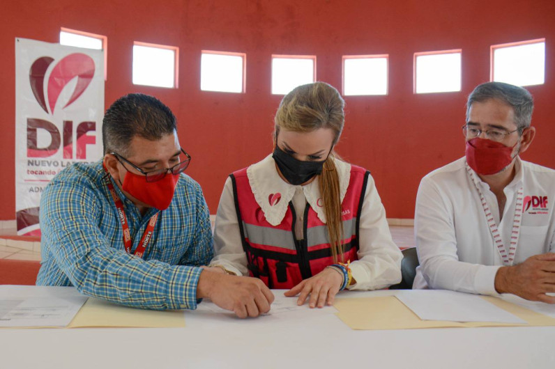 Firman DIF y Oxxo convenio para brindar oportunidades laborales a los adultos mayores