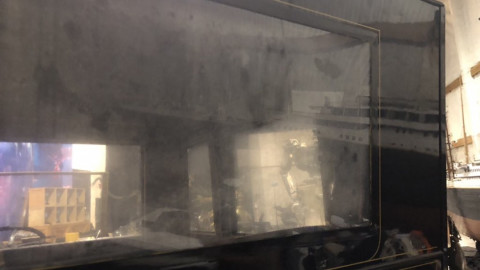 21 años y la mano de Rose aún sigue ahí