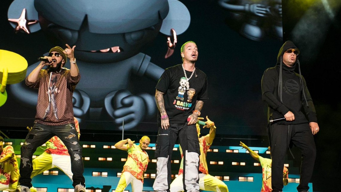 J Balvin hace historia en Lollapalooza