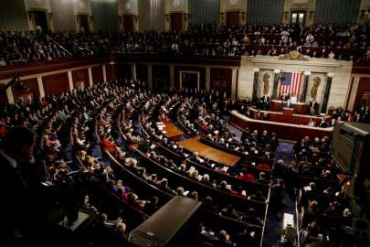 Senado de EU aprueba la reforma fiscal más amplia en 30 años