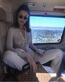 Bella Hadid en nueva sugerente foto de Instagram