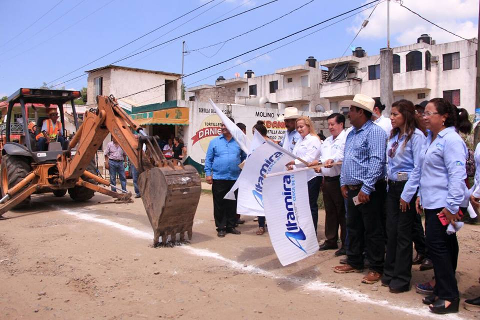 Dan inicio trabajos en Colonia Petrolera
