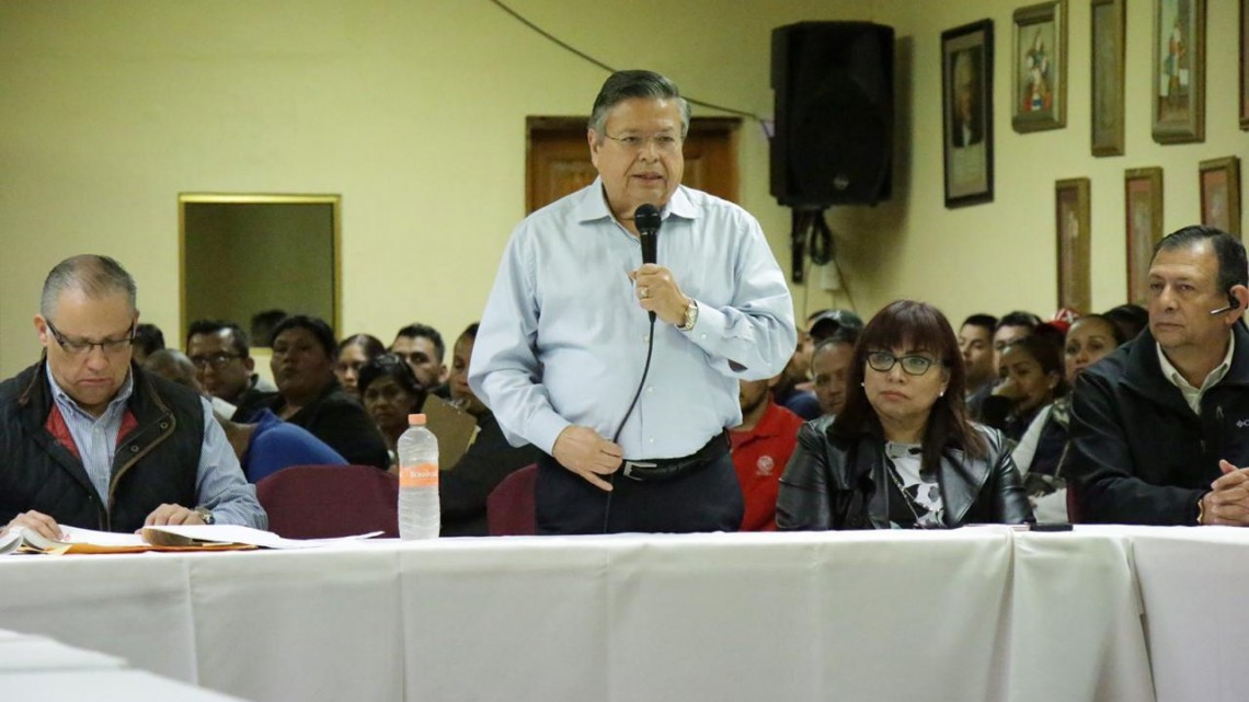 Empresarios y obreros inician pláticas conciliatorias