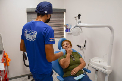 Devuelve el DIF Nuevo Laredo sonrisa a ciudadanos con campaña de prótesis dentales 