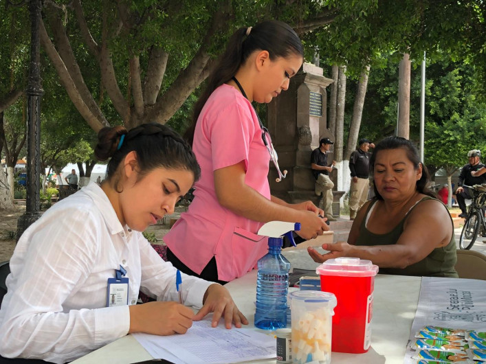 Inicia campaña de recopilación de medicamentos y prevención de enfermedades  