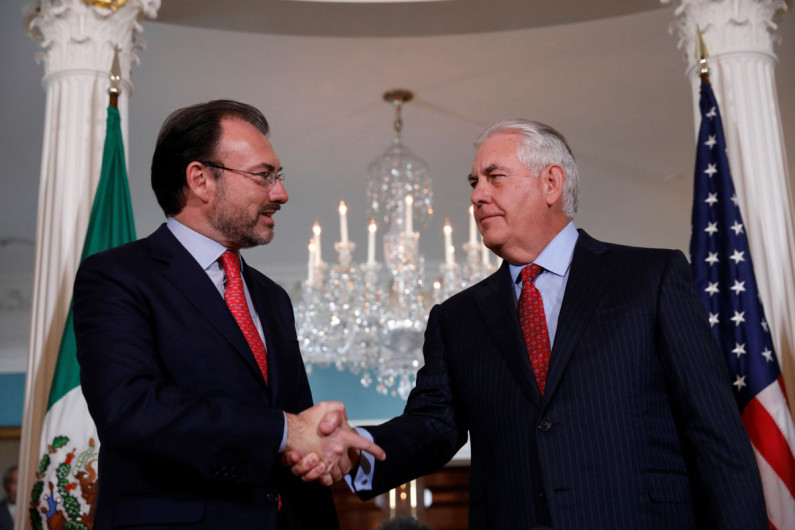 EU apoyará a México por por terremoto y huracán