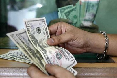 Dólar cotiza a la venta en 18.70 pesos en en casas de cambio 