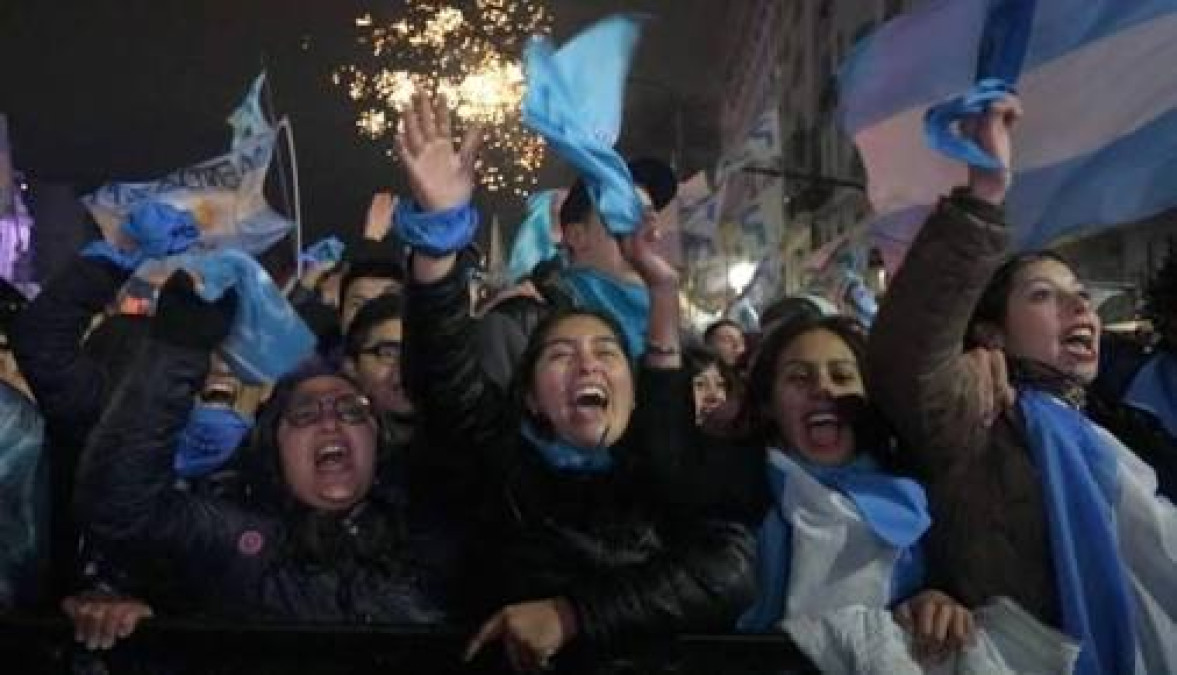 Rechaza Senado legalización de aborto en Argentina