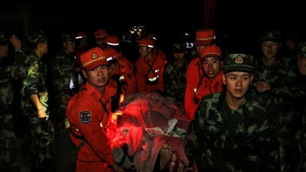 Se eleva el numero de muertos tras registrarse dos temblores en china