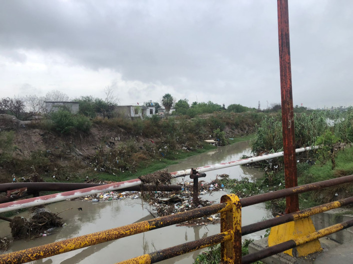 Llama Protección Civil a mantener limpios patios y calles