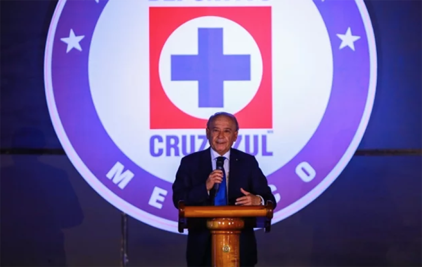 Remueven a Billy Álvarez de la Dirección del Cruz Azul