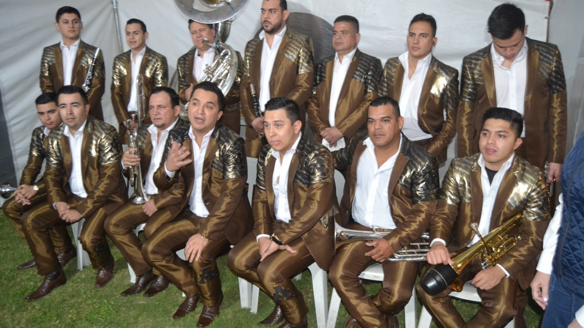Se presenta la Arrolladora en el Primer Festival Por la Paz 