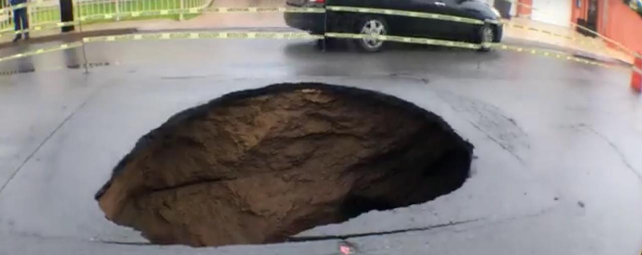 Tras lluvias, se abren nuevos socavones en Nuevo Laredo