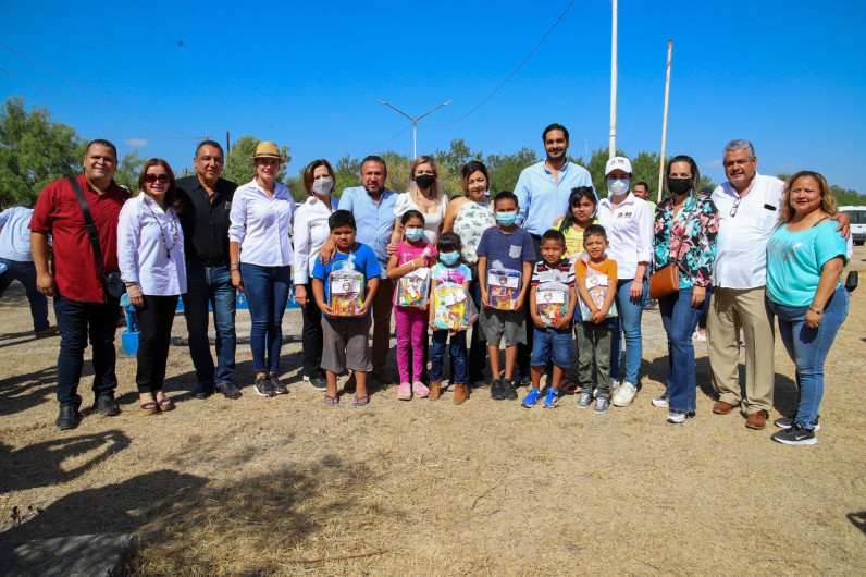 Atiende Alcalde Carlos Peña Ortiz familias del área rural en la zona ribereña