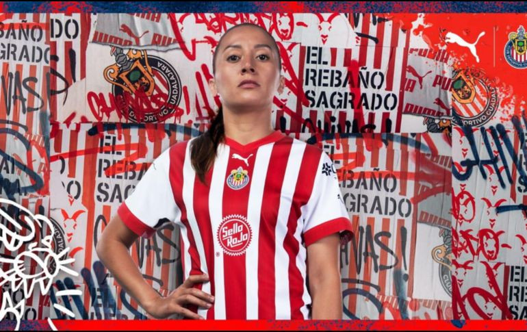 Chivas presenta jersey del equipo femenil