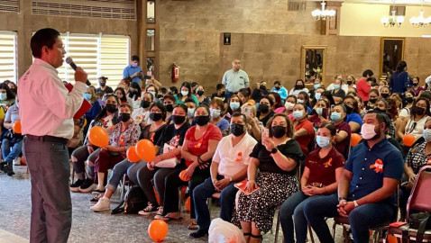 Mujeres son el centro de los programas de Bienestar: Rodolfo González Valderrama.