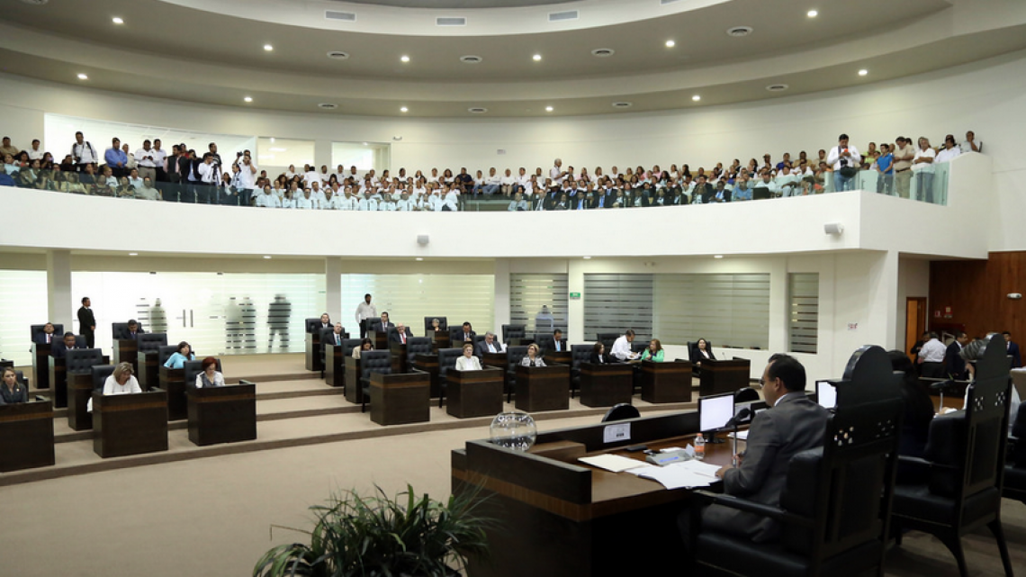 Aprueba Congreso "Ley Mordaza", cárcel y multa a quien reporte actividades de fuerzas armadas