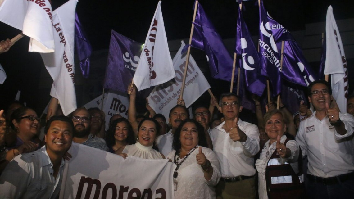 Da inicio campaña de coalición Juntos Haremos Historia en Madero con pega de calcas