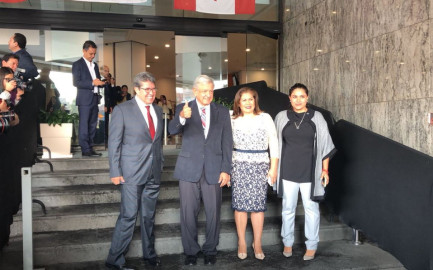 El Senado trabajará autónomo, pero en comunicación permanente con AMLO: Américo Villareal