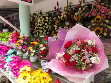 Listo Mercado de la Flor para el Día de las Madres